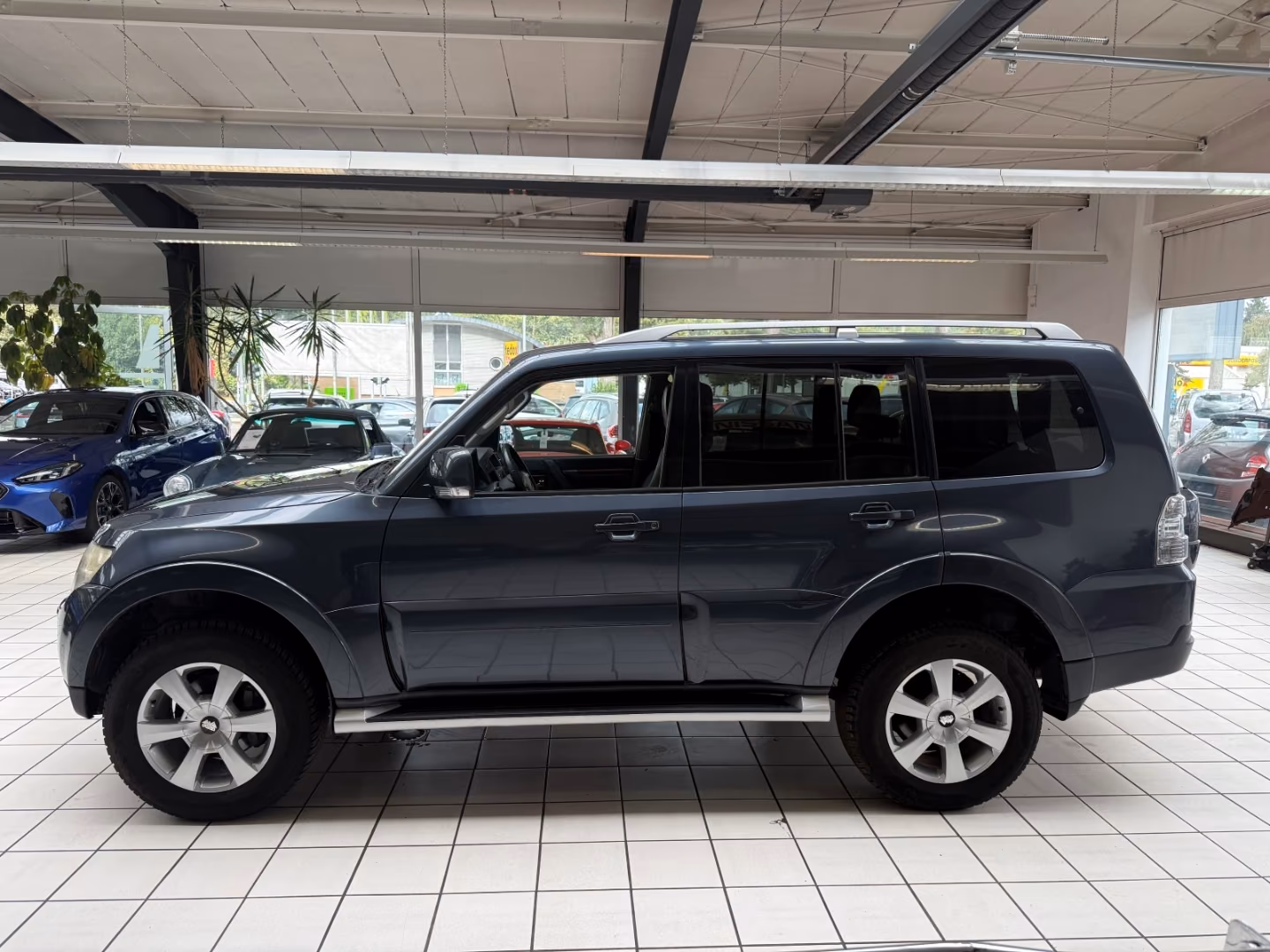 Mitsubishi Pajero IV 3.2 DI-D Instyle 170 ch – BVA - toit ouvrant – 4x4 – 158 666 km