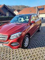 Mercedes-Benz GLE 350 d 4MATIC - - rote Mercedes-Benz GLE-Klasse