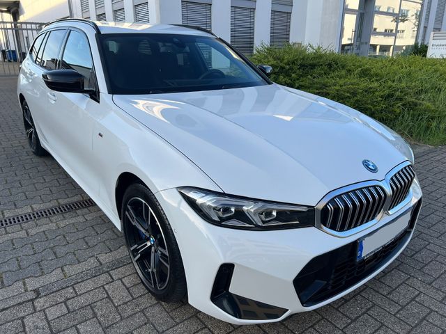 BMW 330e TOURING MSPORT KAMERA LED AHK M-SPORTPAKET