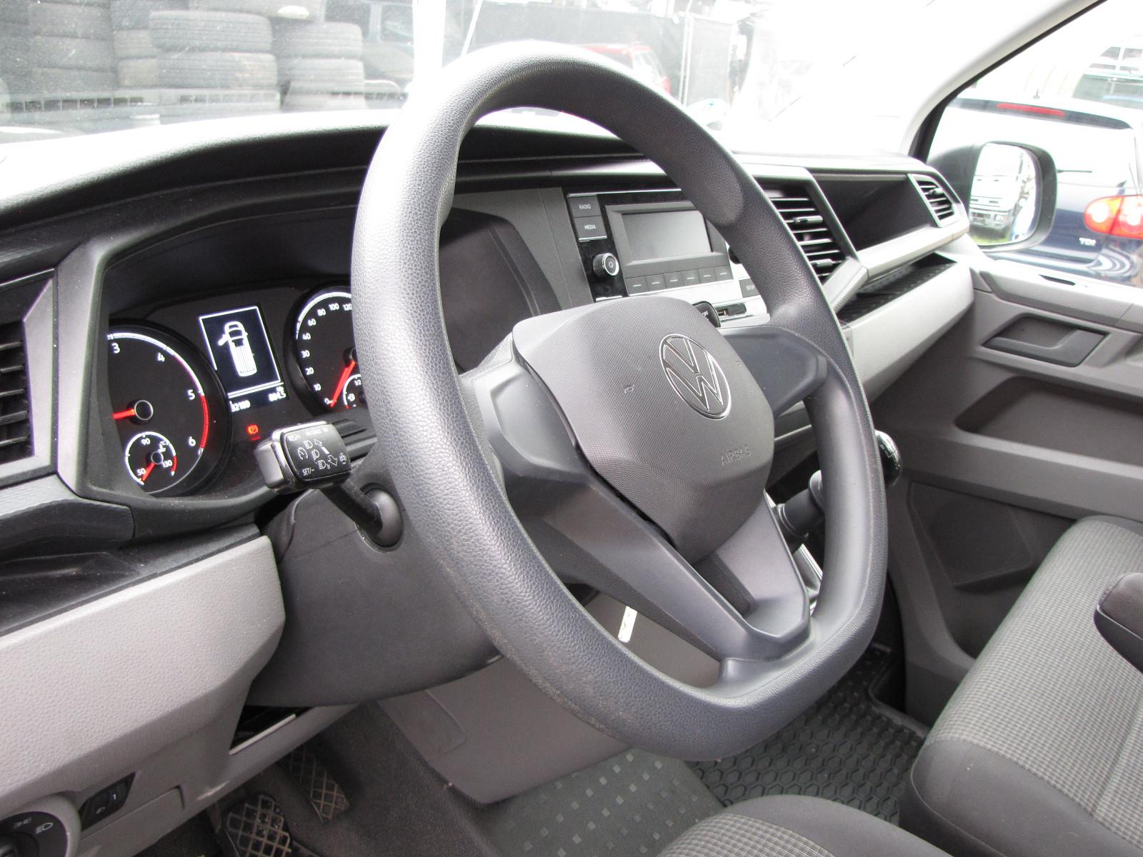 Volkswagen T6.1  L2 lang Flügel 3 Sitze Top Scheckheft VW