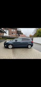 Kia Carens 2014 in Blau - Kia Carens aus 2014