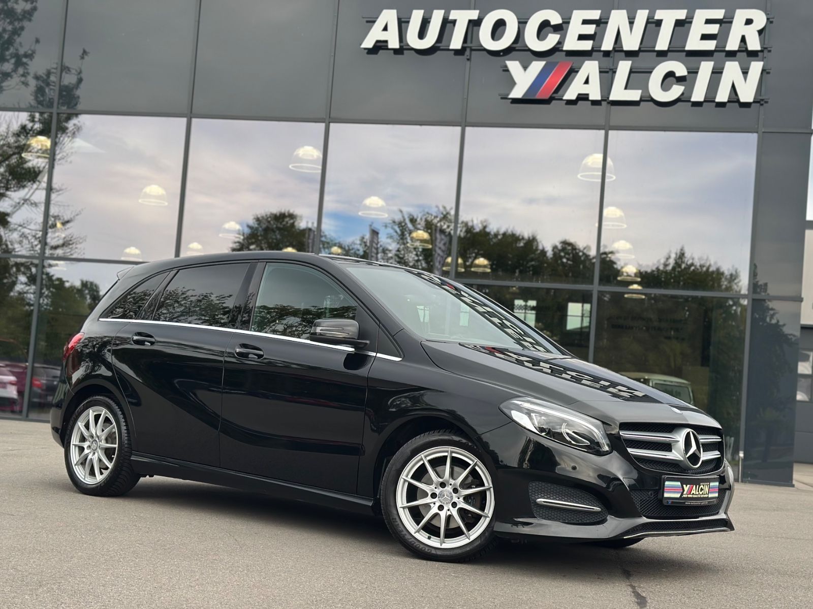 MERCEDES-BENZ B 180 - Gebrauchtwagen in Aurich
