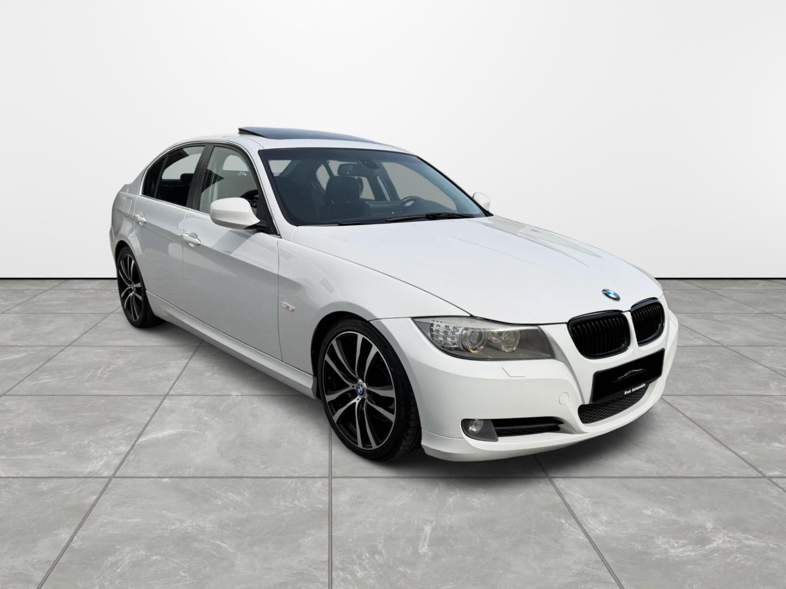 BMW 330d R6 M-Paket*Scheckheft*2.Hd*Pano*Navi*Xenon