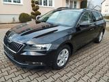 Skoda Superb Combi Ambition 1.8 TSI, Bi-Xenon, Navi - Skoda Superb mit Benzin-Antrieb: Navigationssystem, Kombi, 1.8