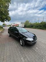 Renault Megan 2 - Renault Megane aus 2006 mit Diesel-Antrieb