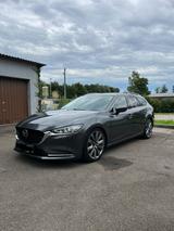 Mazda 6 Kombi 2.2 D - Mazda 2 mit Diesel-Antrieb: mit Navigationssystem, Kombi