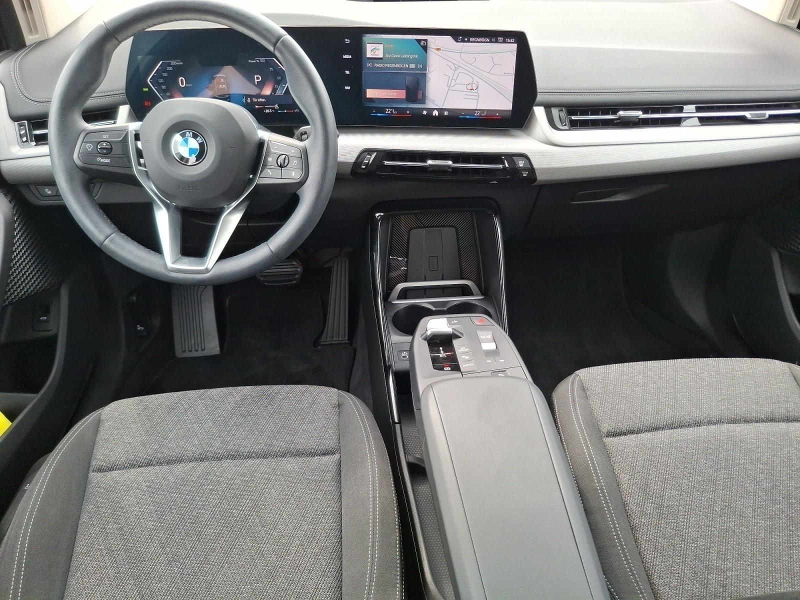 BMW 220 Active Tourer 220i Active Tourer Premium Paket AHK, миниатюра 12