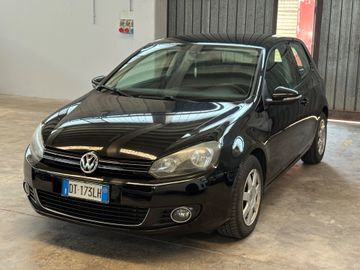 Volkswagen Golf - 1