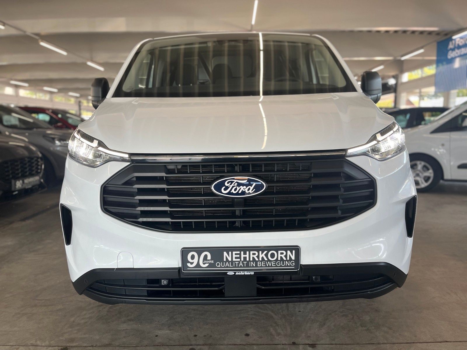 Fahrzeugabbildung Ford Transit Custom L1 TREND LED NAVI CAM ACC SHZ uvm