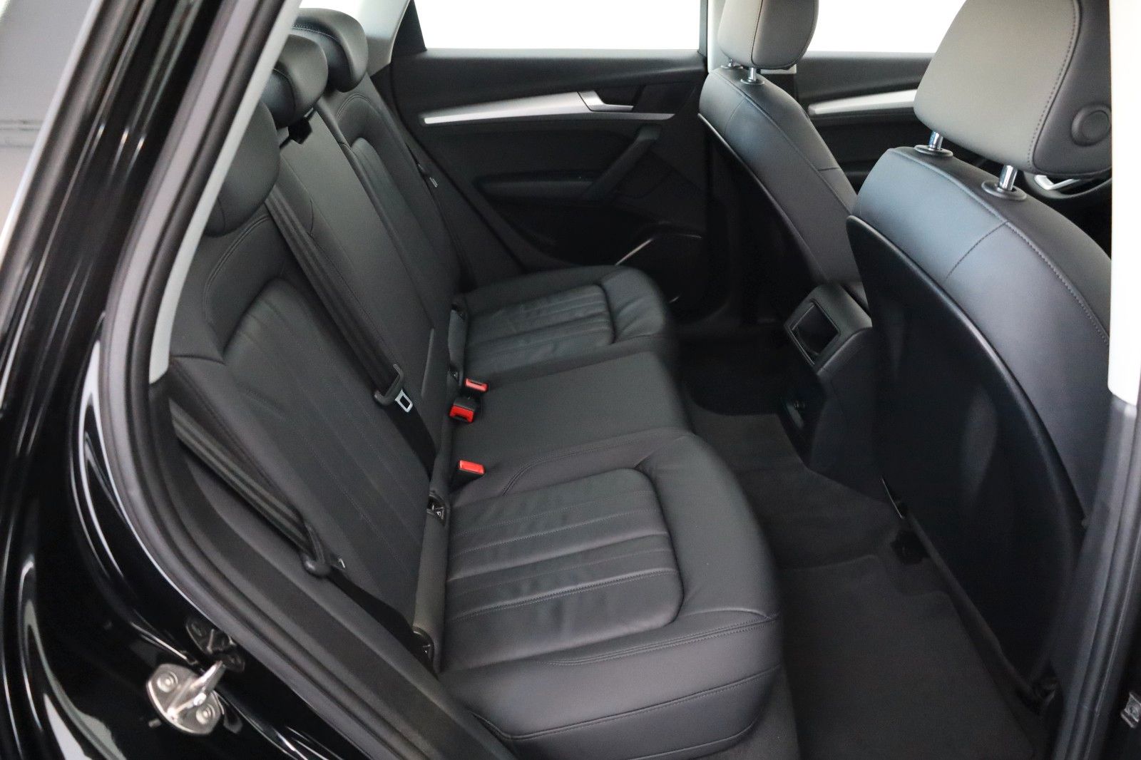 Fahrzeugabbildung Audi Q5 35 TDI, Leder, Navi, LED, SH
