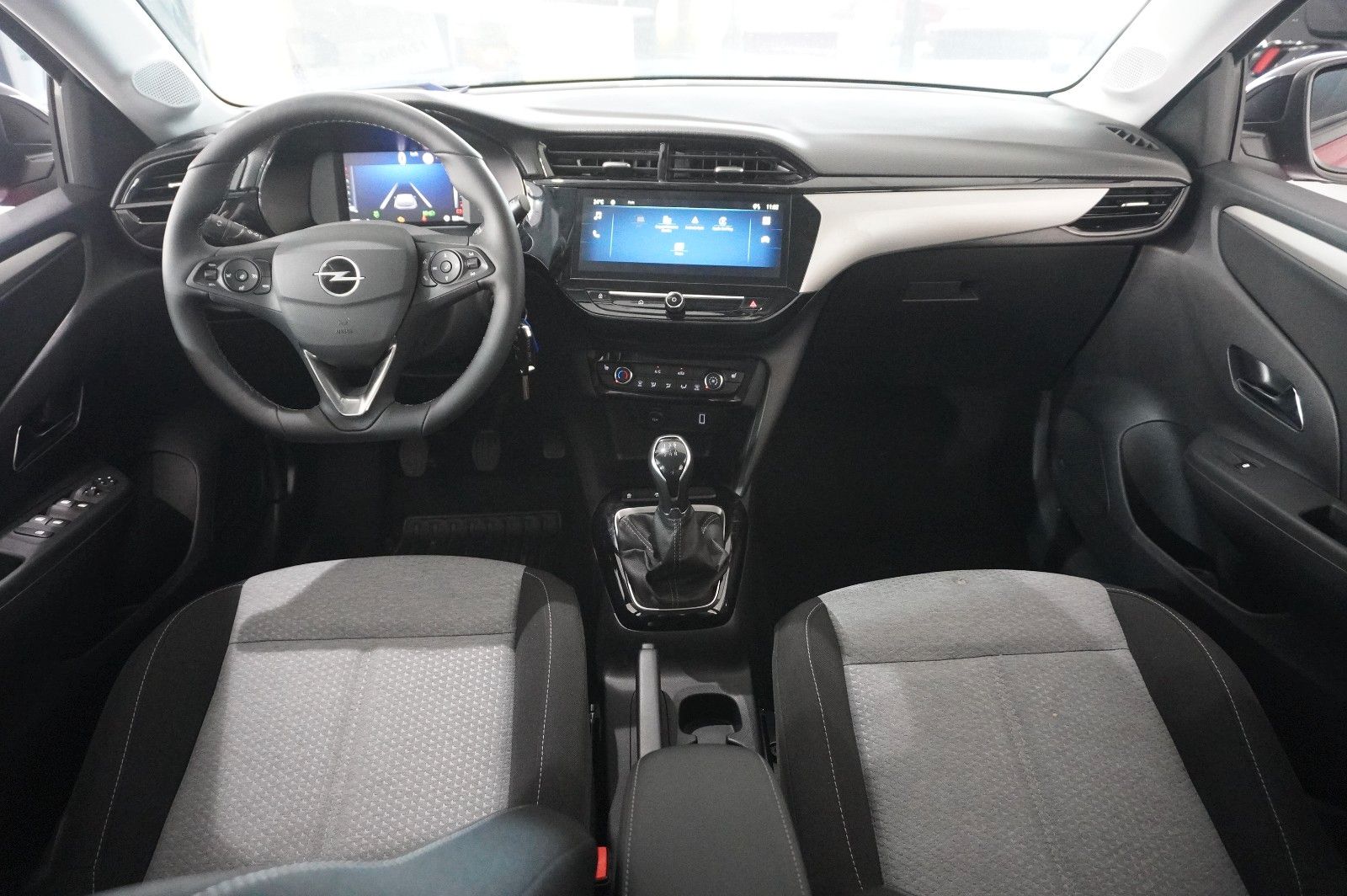 Fahrzeugabbildung Opel Corsa F 1.2 FACELIFT NAVI/LED/KAMERA/VIRTU./DAB+