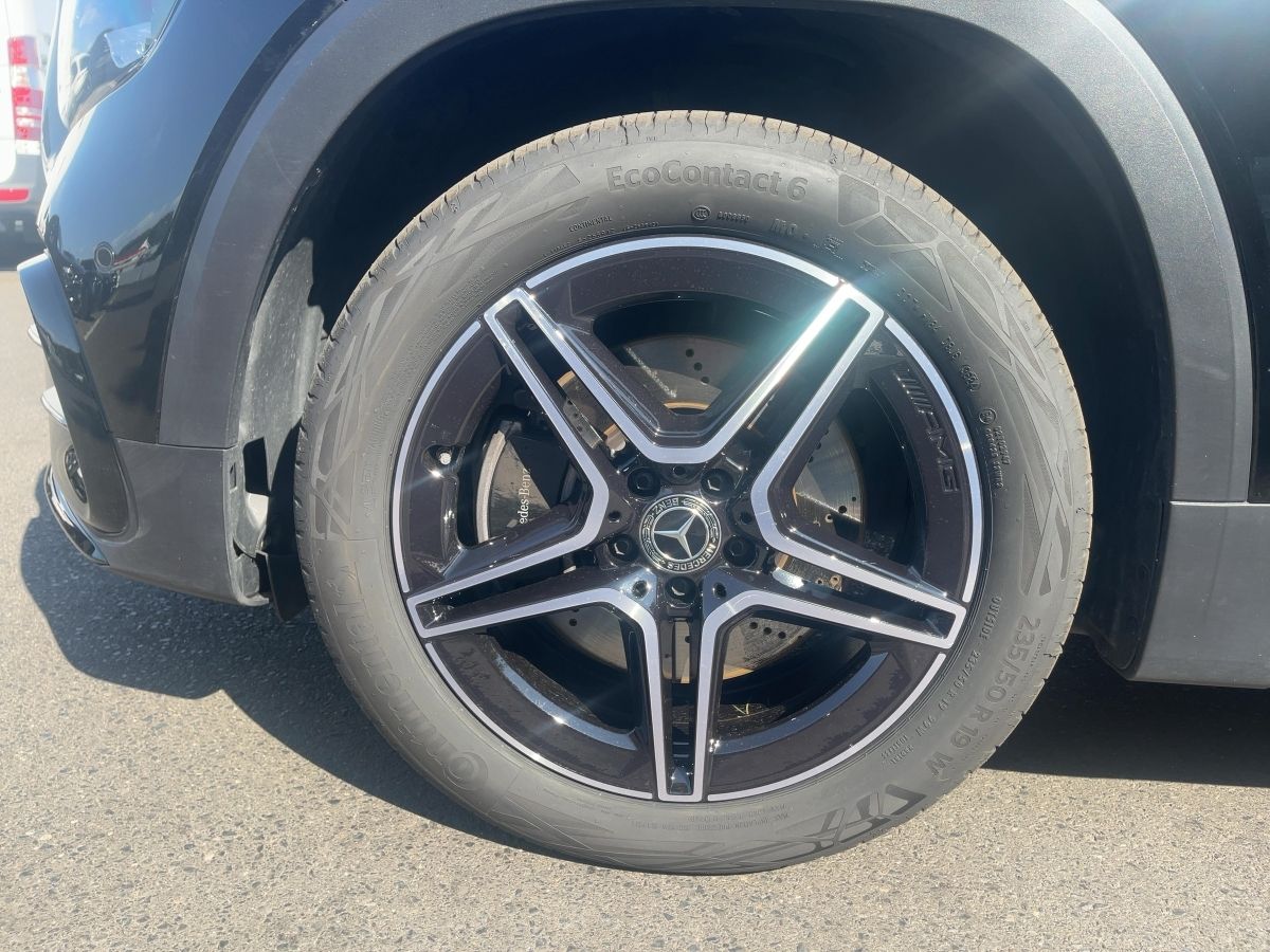 Fahrzeugabbildung Mercedes-Benz GLB 220 d 4M AMG/Night/Kamera/MBUX/AHK
