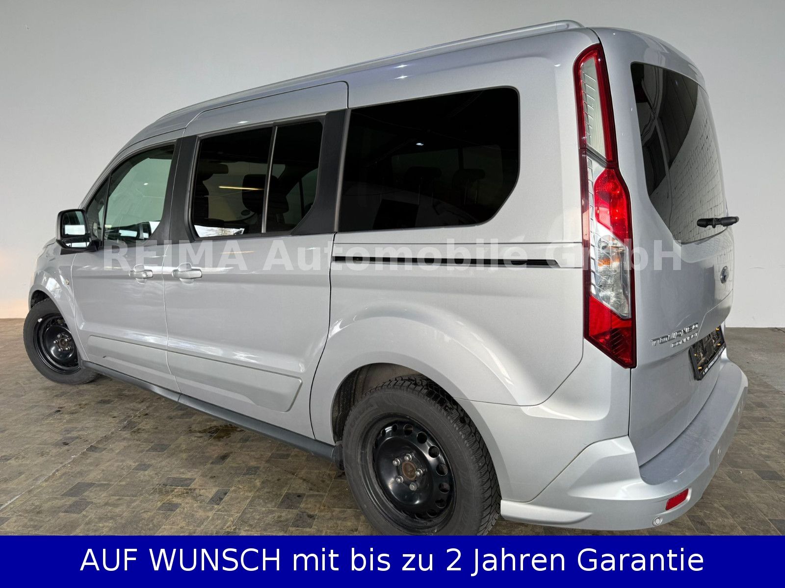 Fahrzeugabbildung Ford Tourneo Connect L2 1,5 D Automatik, Pano, Navi