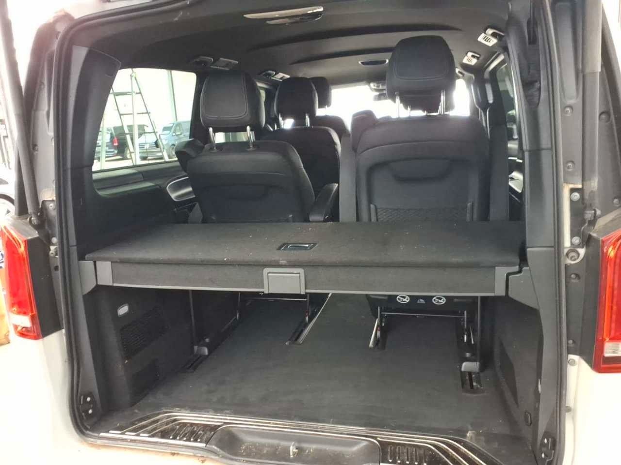Fahrzeugabbildung Mercedes-Benz V 300 d Avantgarde Edition AMG DISTRONIC Sound-P