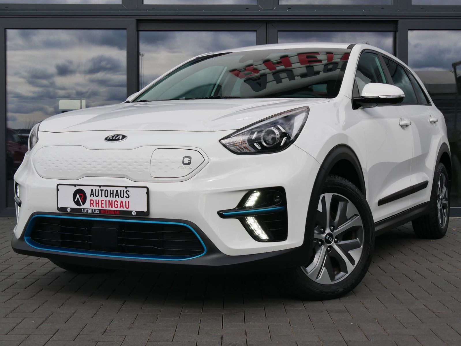 Kia Niro e-Niro Edition 7 SOH 100% 1. HAND 