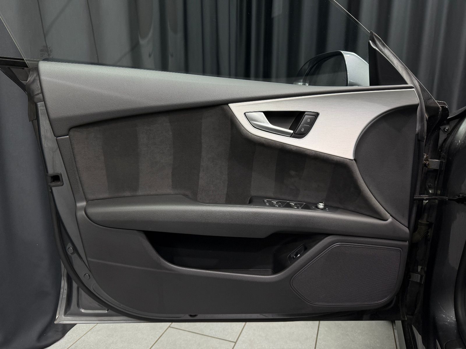 Fahrzeugabbildung Audi A7 Sportback 3.0 TDI quattro |S-LINE|HuD|PANO