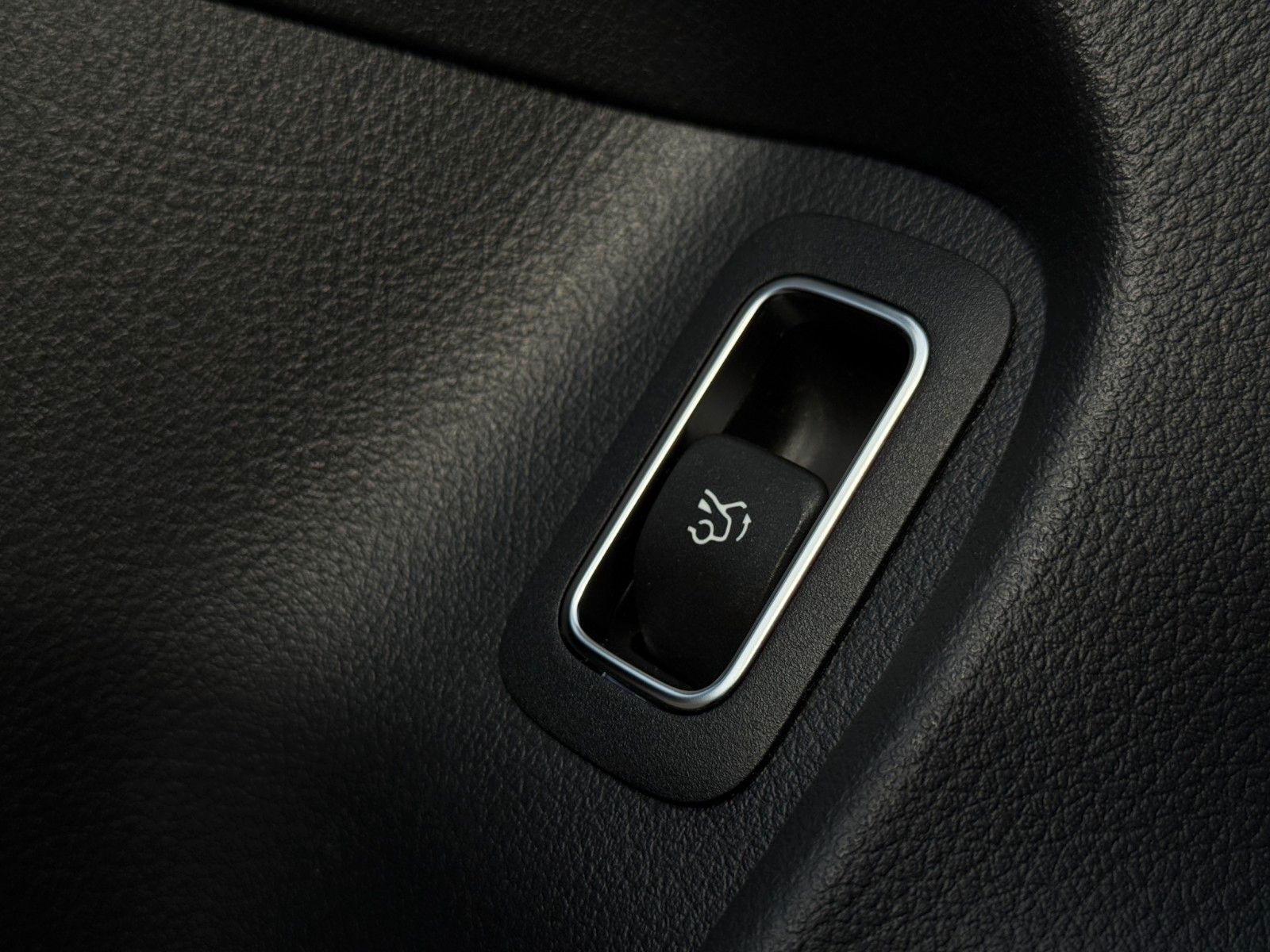 Fahrzeugabbildung Mercedes-Benz CLA 45 S AMG Matt/Perf-Sitz/MBeam/AERO/Night-Pkt