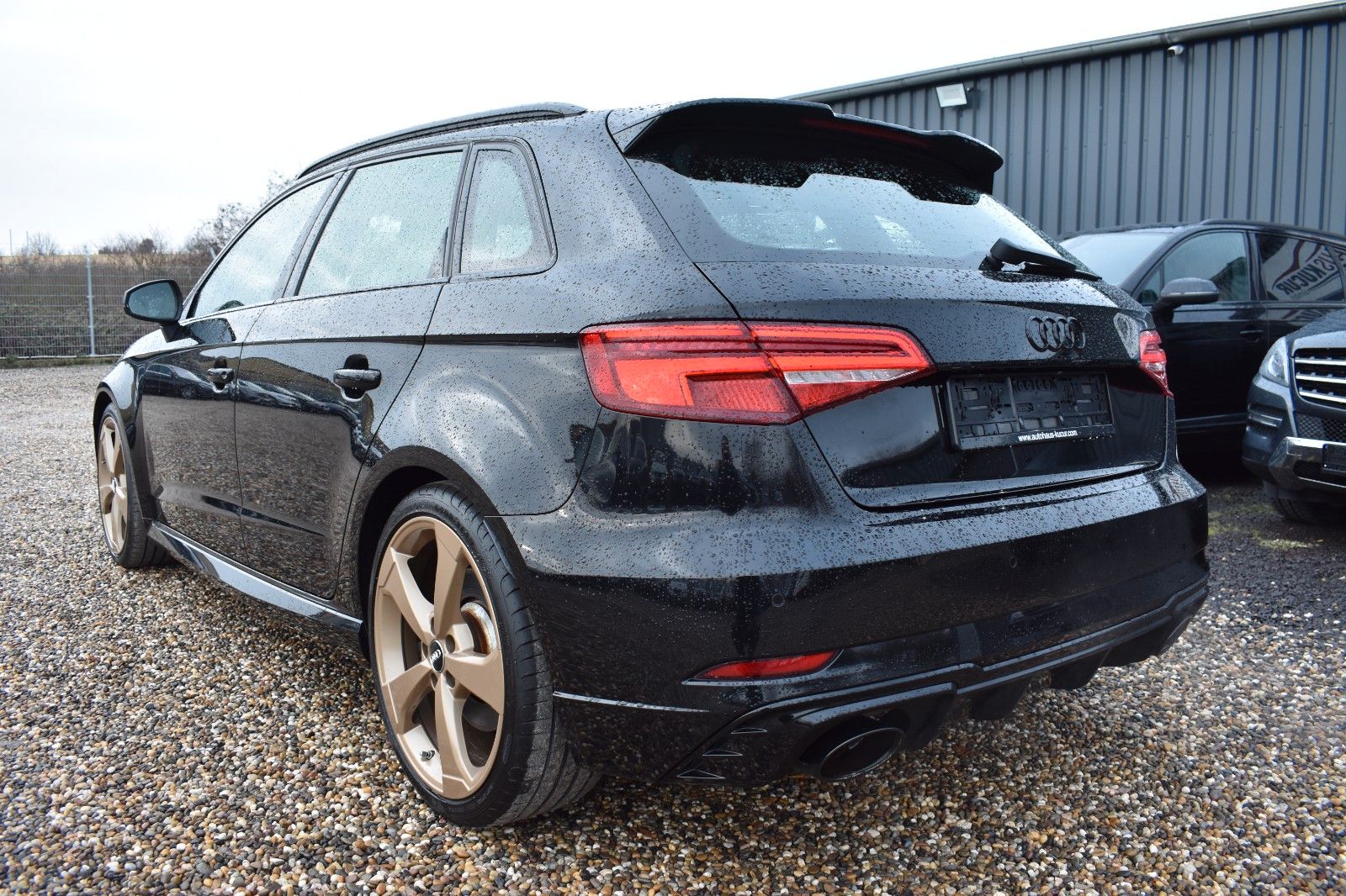 Fahrzeugabbildung Audi RS3 Sportback 2.5 TFSI quattro Keyles RS sitze