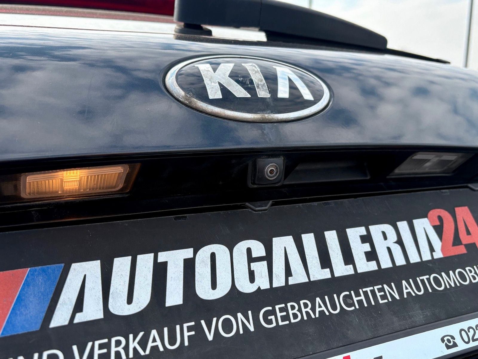 Fahrzeugabbildung Kia cee'd Sportswagon 1.6 CRDi Navi AHK Kamera 2.HD