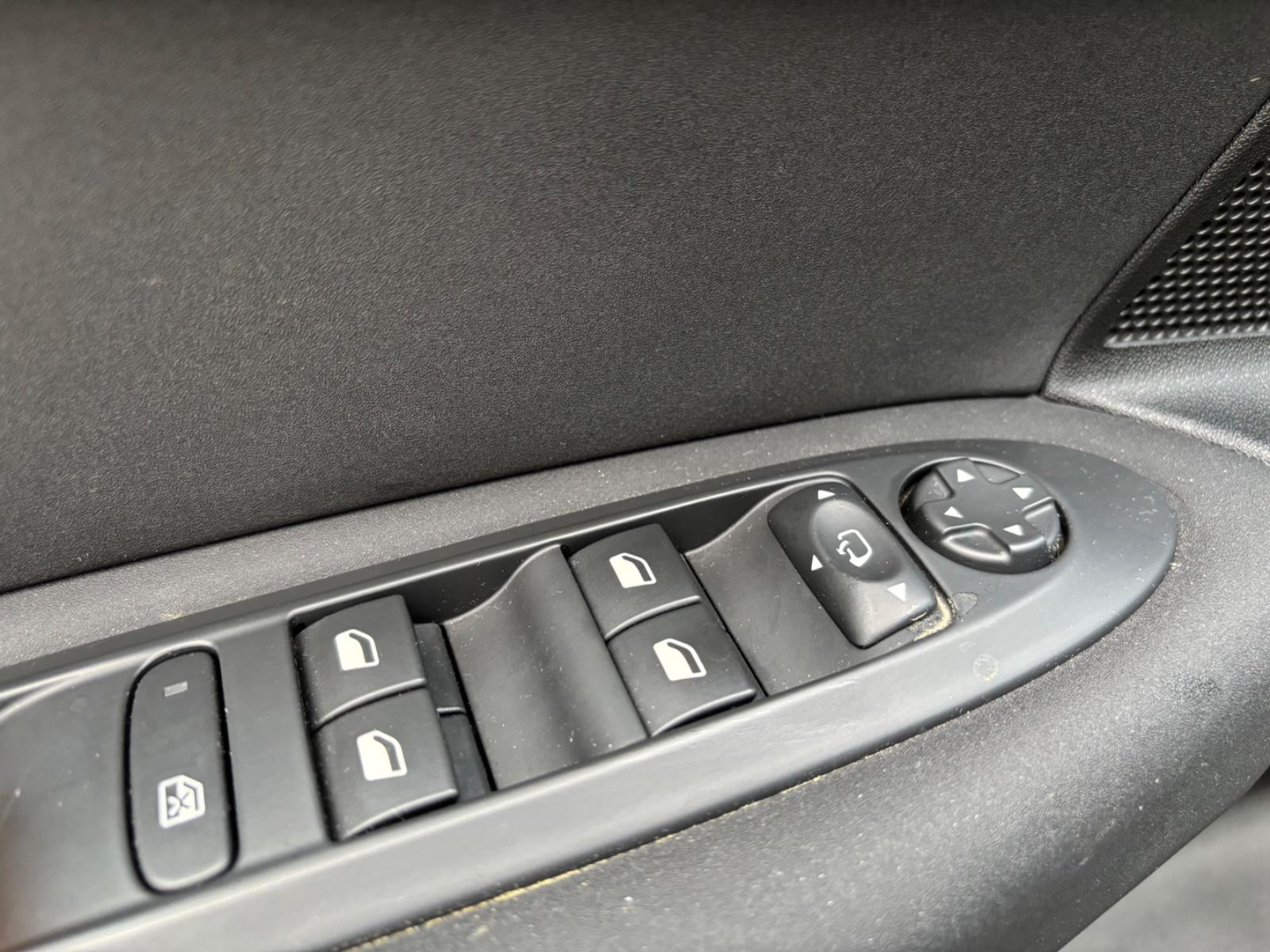Citroën C4 Lim. Selection AUTOMATIK-NAVI-KLIMAAUTO