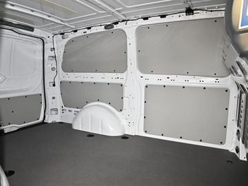 Mercedes eVito - 8