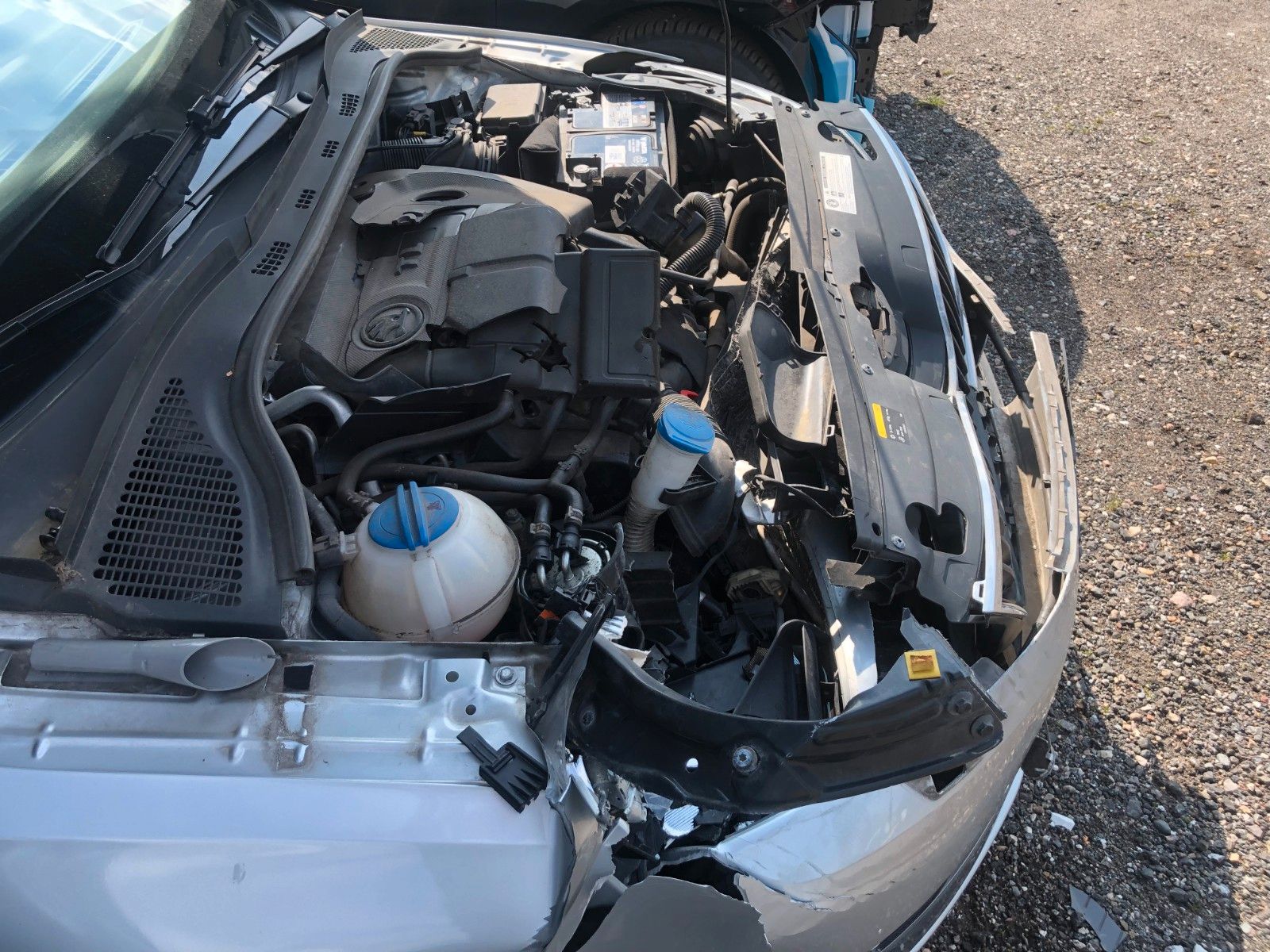 Fahrzeugabbildung SKODA Rapid Spaceback Edition Unfall Front
