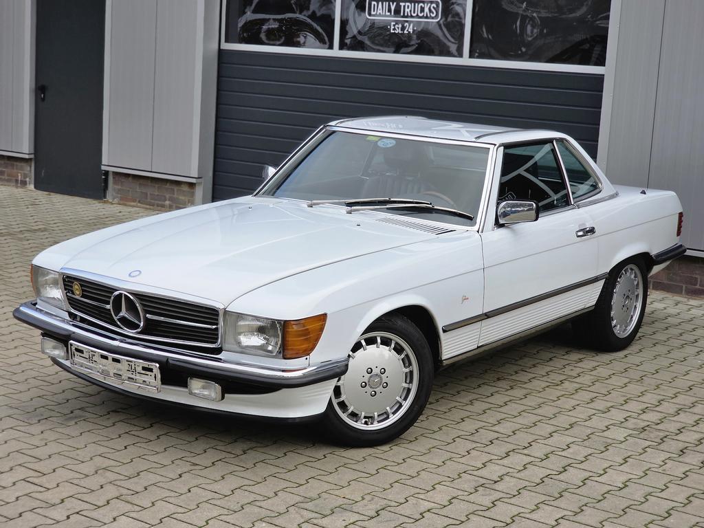 Mercedes-Benz SL 300