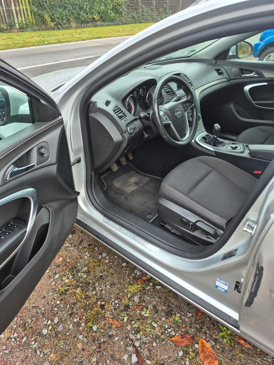 Opel Insignia 2011 — photo 10