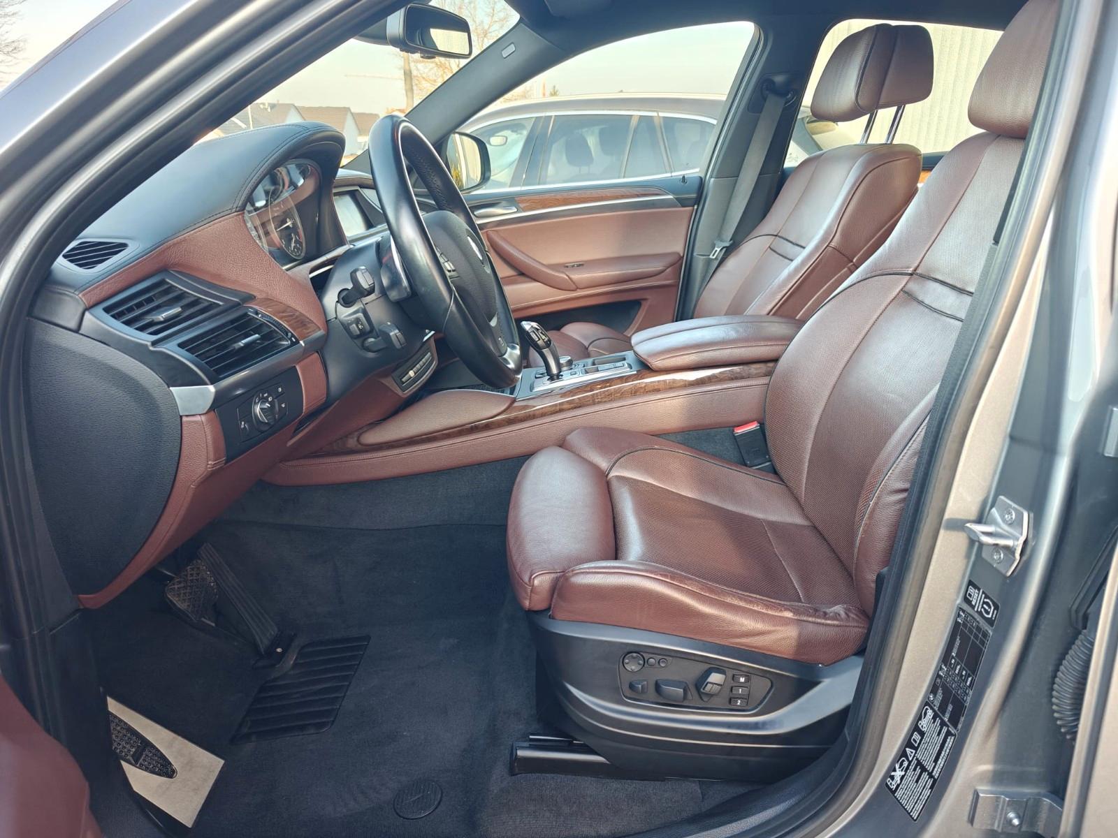 BMW X6 M50d 381 ch • Cuir Merino • Head-up • ACC Stop&Go • Caméras 360° • Toit ouvrant • Attelage