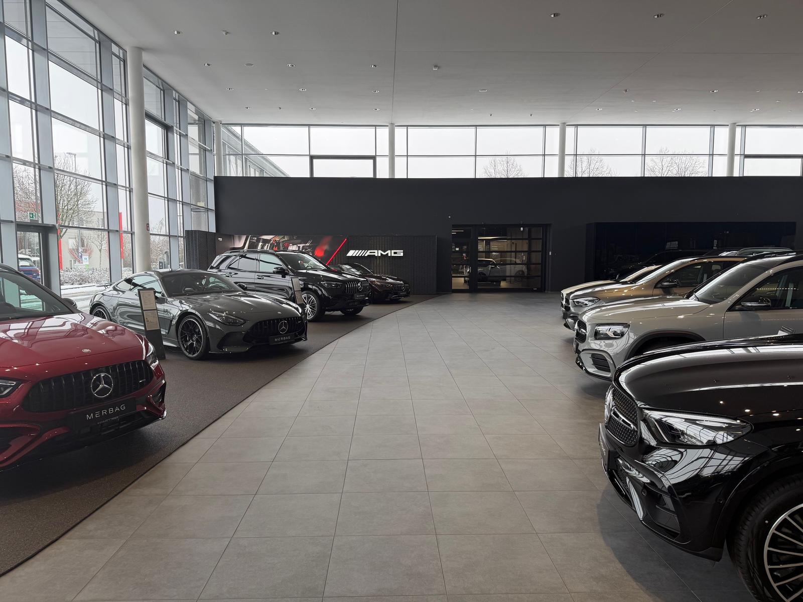 showroom-image-top