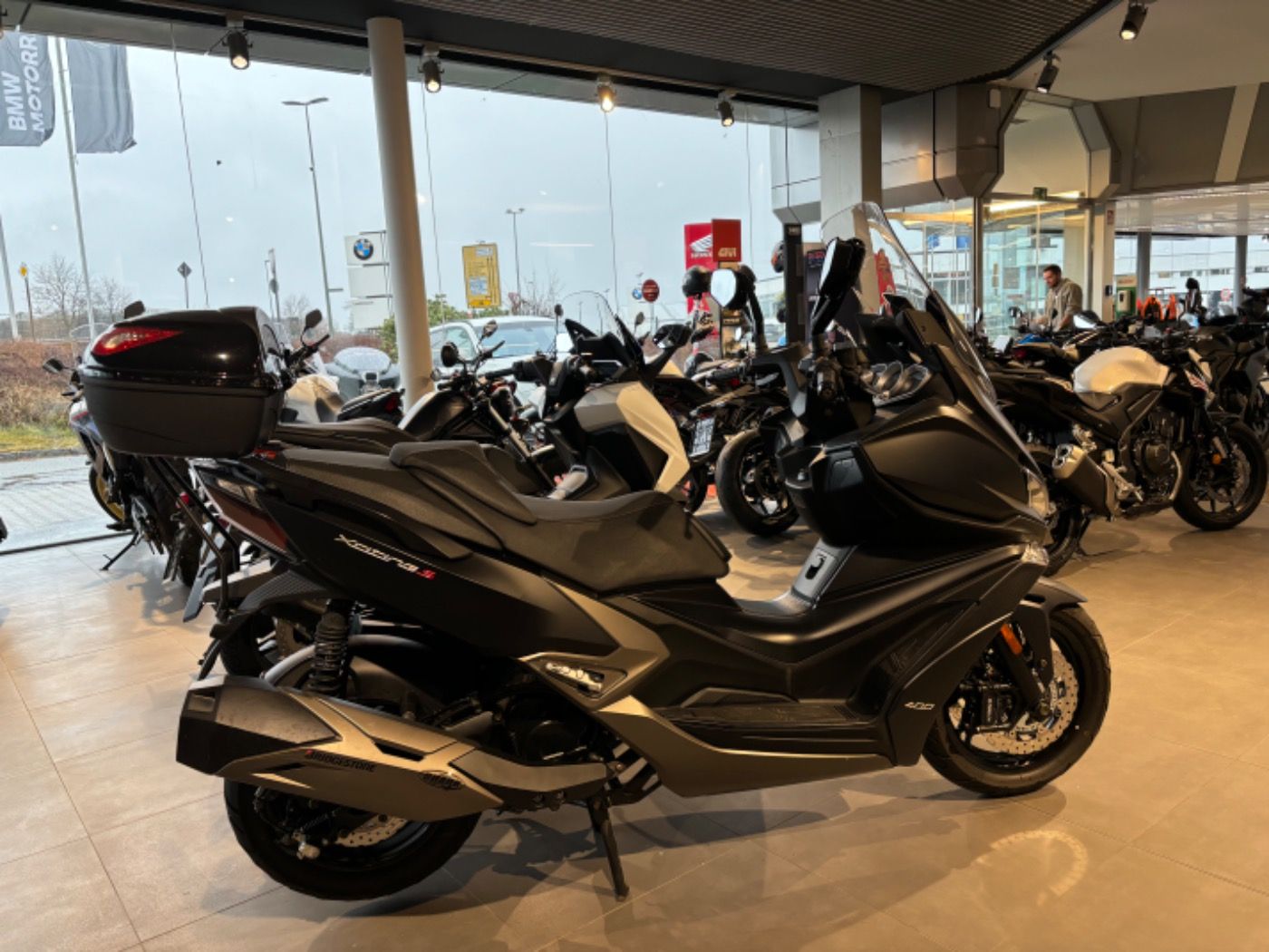 Fahrzeugabbildung Kymco Xciting S 400