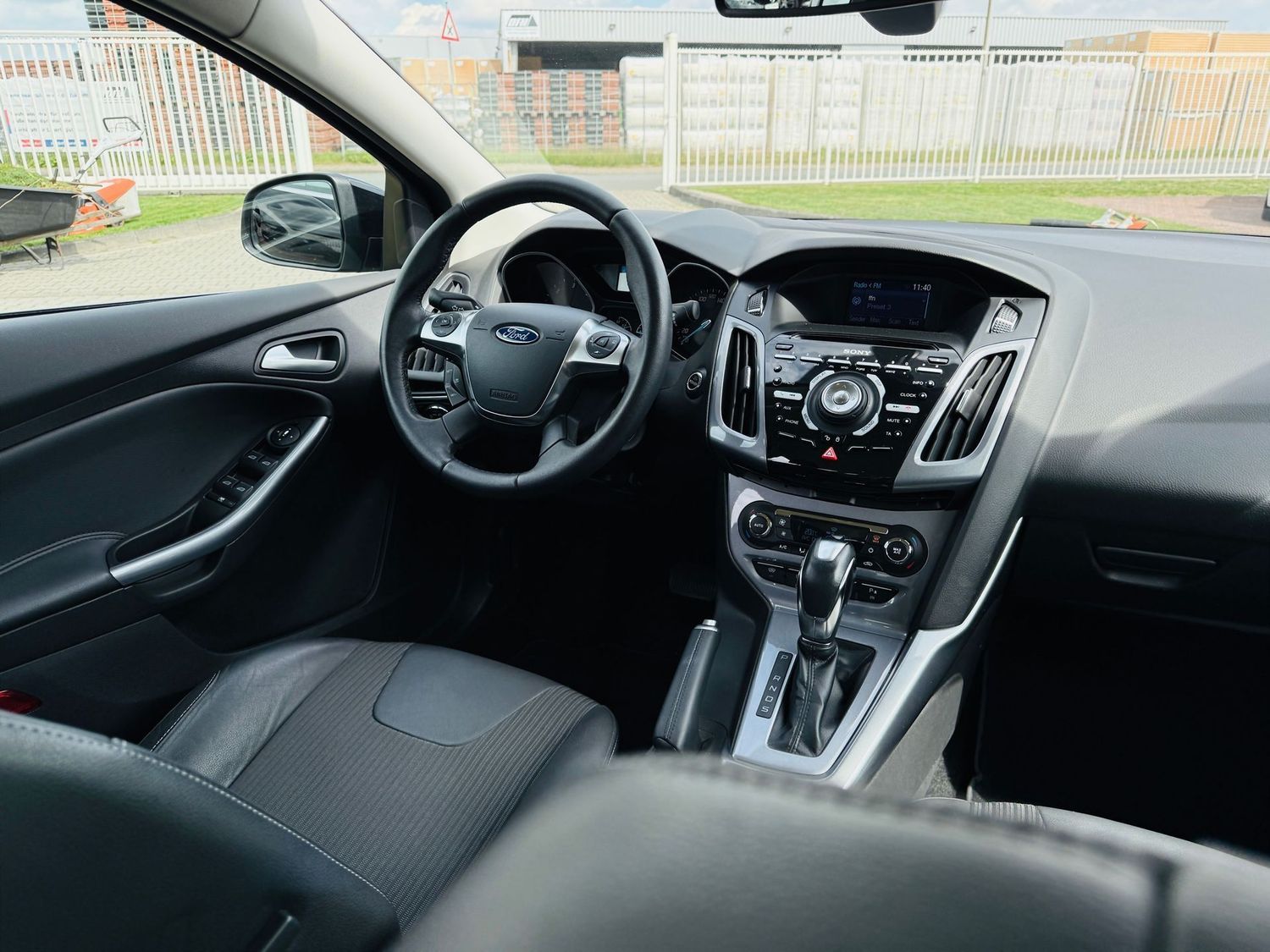 Fahrzeugabbildung Ford Focus 2,0 TDCi, TITANIUM, Automatik, Klima, PTS,