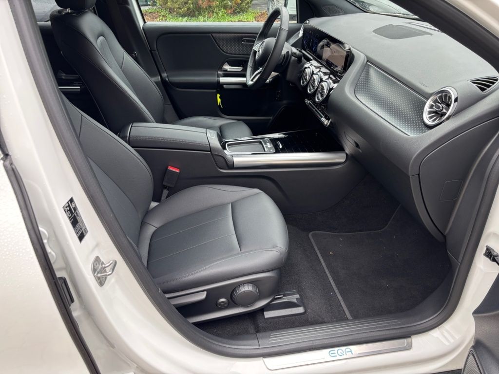 Mercedes-Benz EQA 300 4MATIC Progressive Soundsystem foto 6