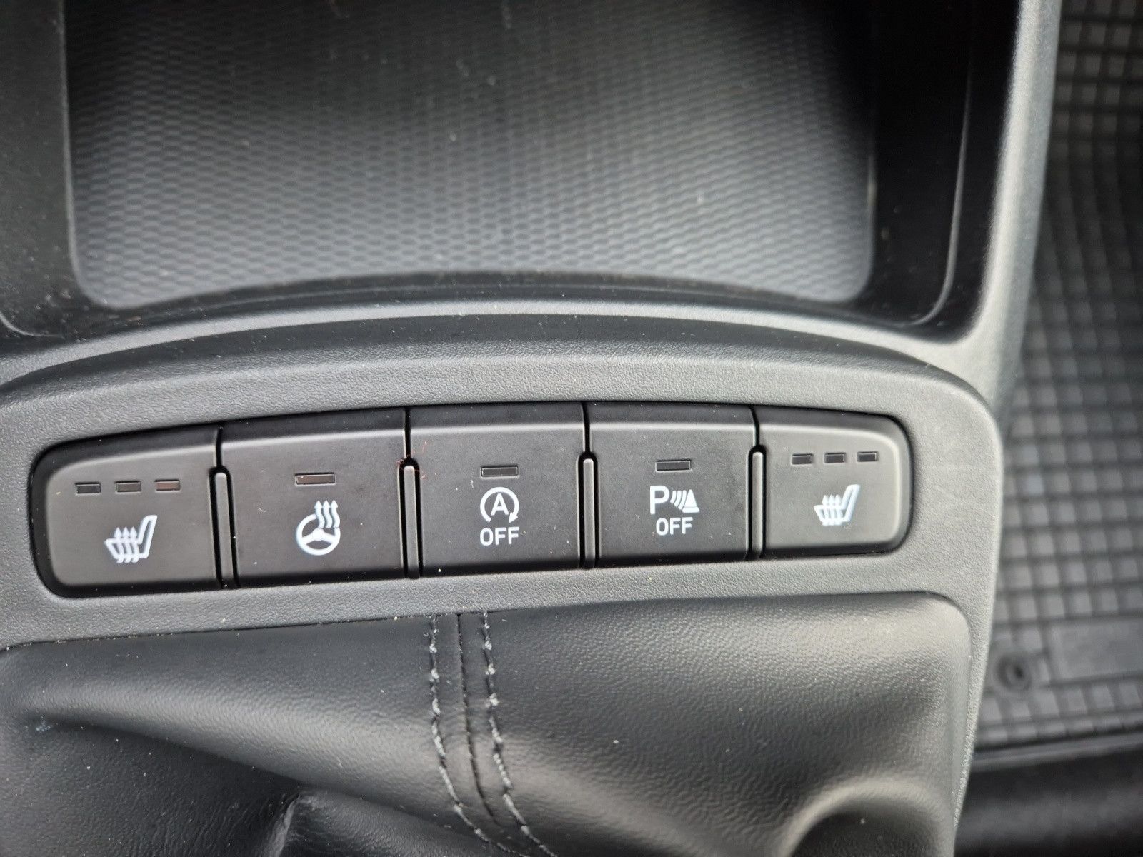 Fahrzeugabbildung Hyundai i10 1.0 EDITION 30/SHZ/NAVI/TEMP/LENKRADHZG/RFK