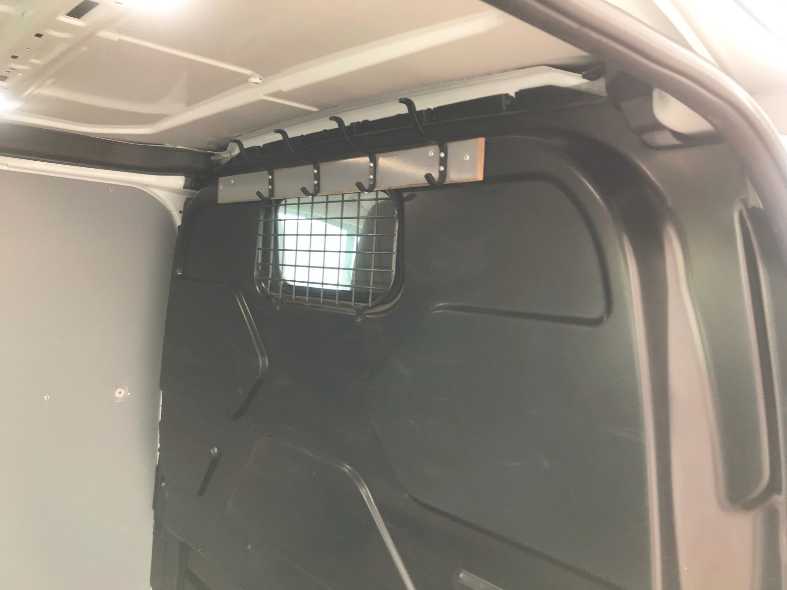 Fahrzeugabbildung Ford TransitCustomKasten340 L1Trend,AHK,STH,PDC,LED