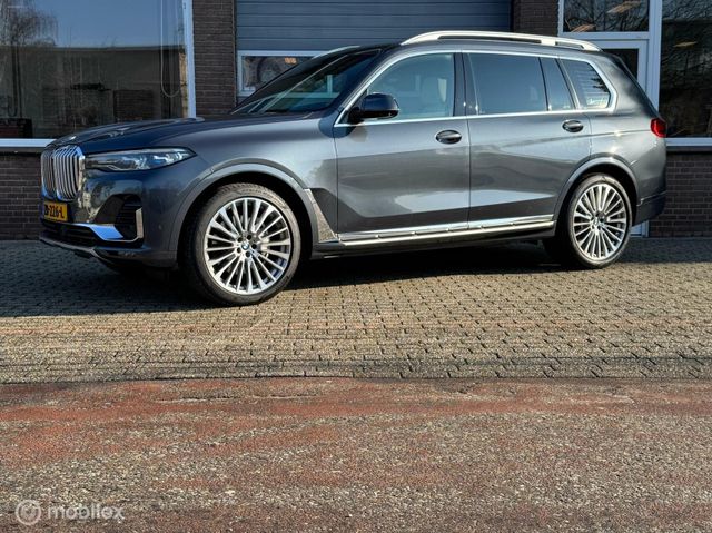 BMW X7 xDrive40i HIGH EXE PANO/LEDER/NAVI/LASER