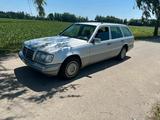 Mercedes-Benz Mercedes E250 Diesel w124 T-Model - Mercedes-Benz E 250: W124