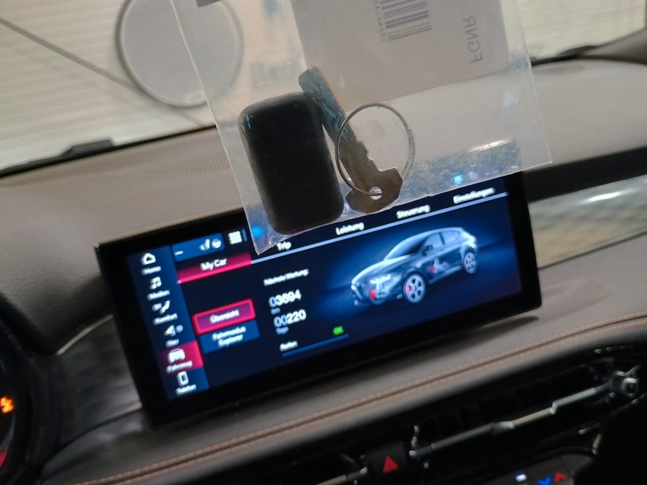 Fahrzeugabbildung Alfa Romeo Tonale 1.5 VGT VELOCE MY24 NAVI/LED/SPORT/LEDER