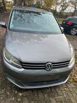 Volkswagen VW Touran 1.6 TDI Bluemotion - Volkswagen Touran aus 2011: Bluemotion