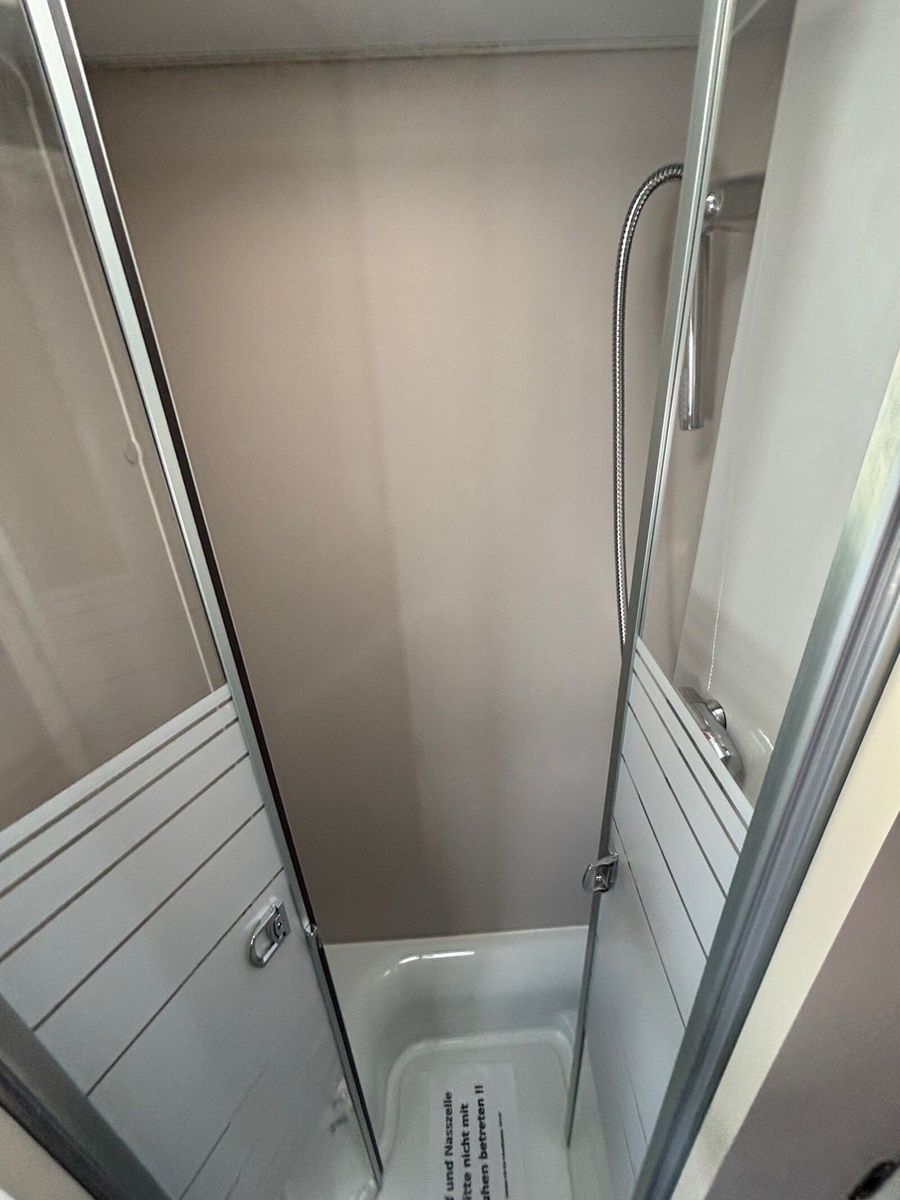 Fahrzeugabbildung Adria Adora 673 PK Tandemachse, Mikro, Fußbodenheizung