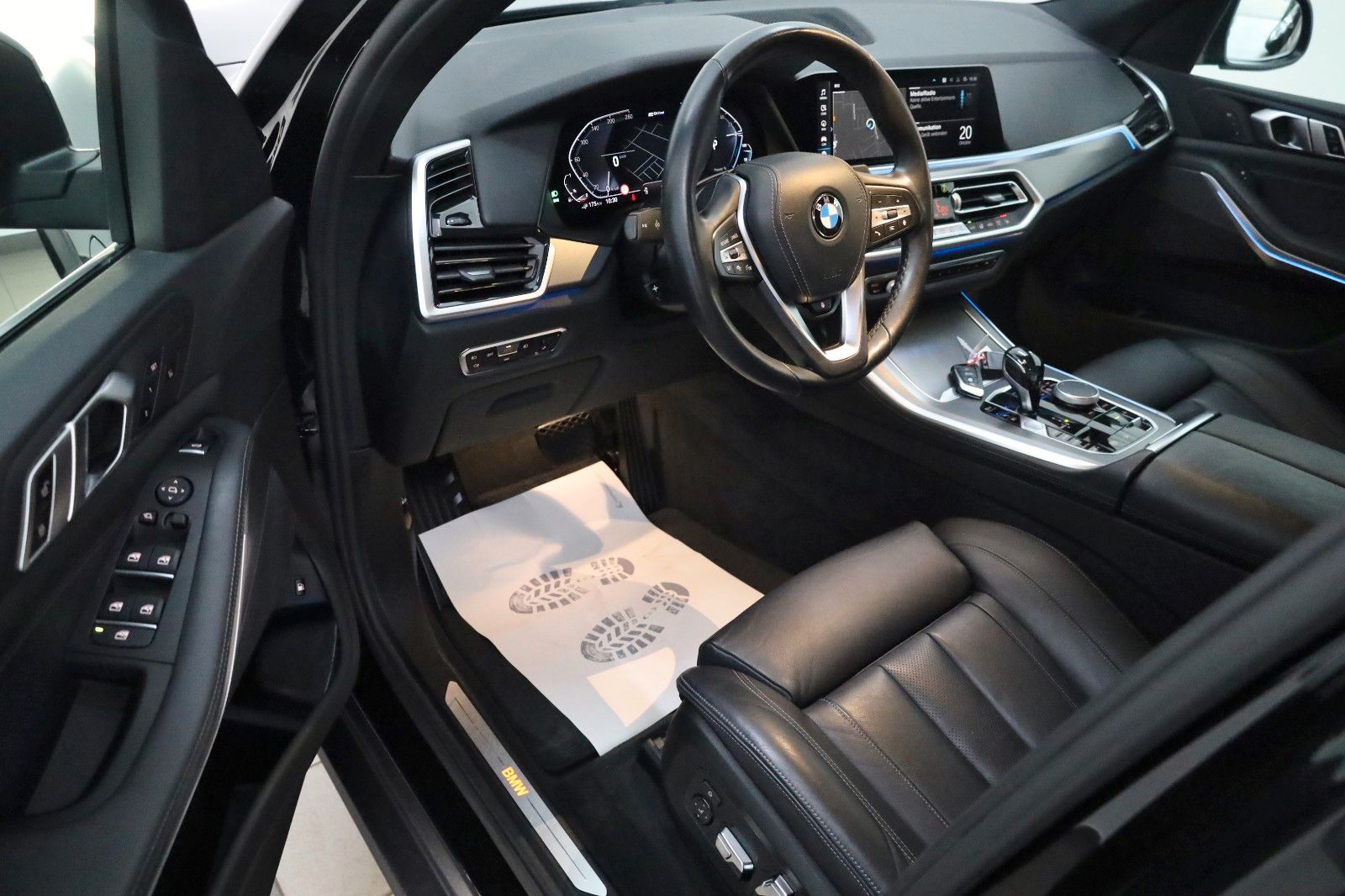 Fahrzeugabbildung BMW X5 xDrive 45e ,Leder,Navi,LED,SH,Carplay,Kamera