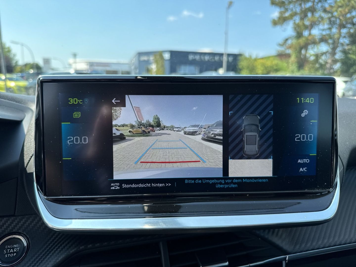 Fahrzeugabbildung Peugeot 2008 Allure Elektro 136 Navi CarPlay  SHZ DAB