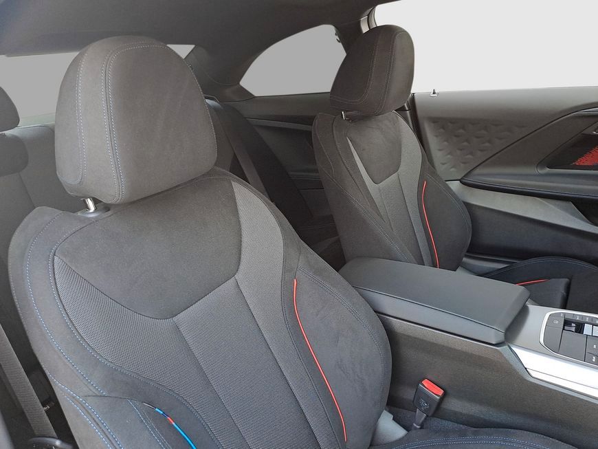 BMW 218 - Bild 13