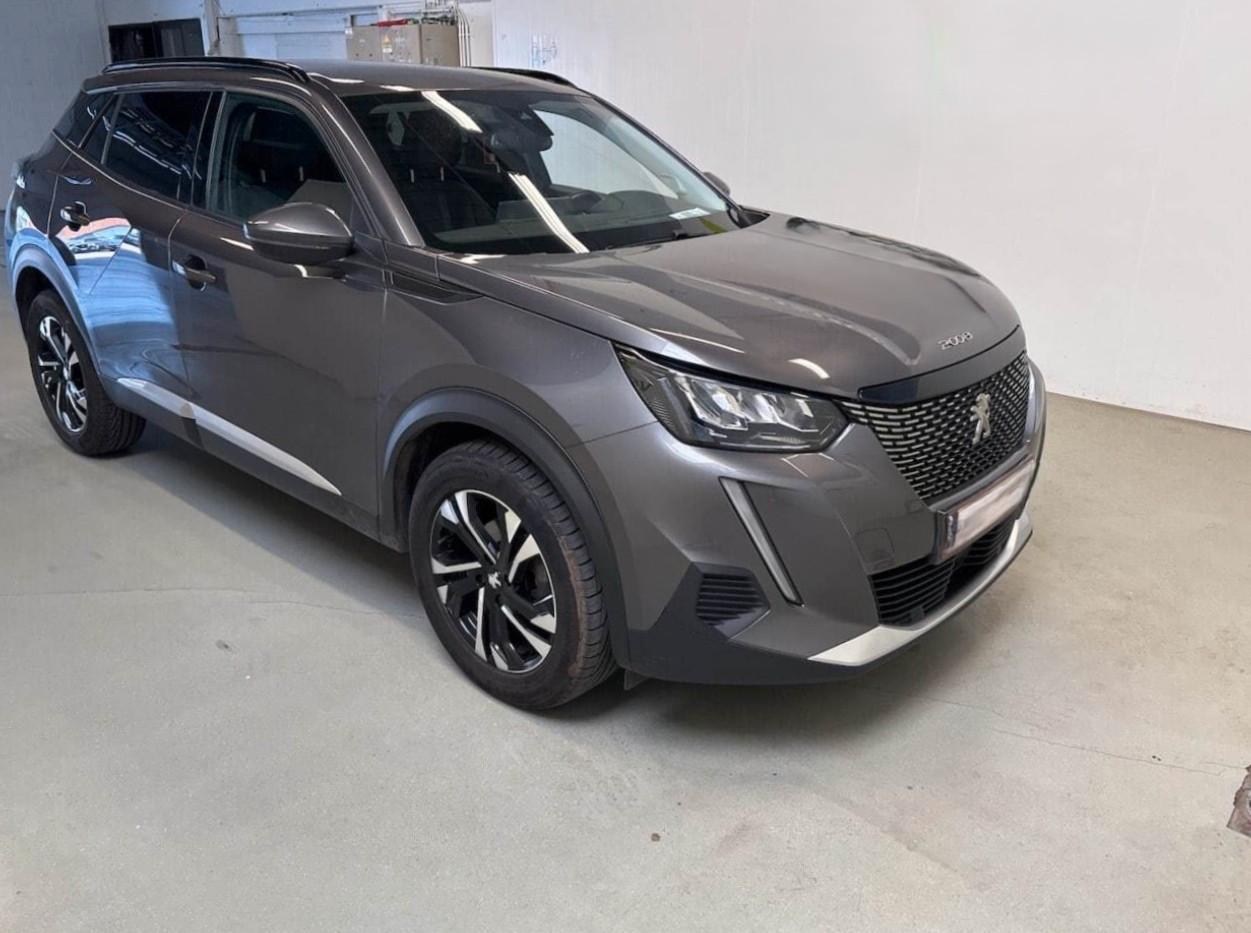 Peugeot 2008 ALLURE 15 BHDi 110 KAM*NAV*PDC*SH*17