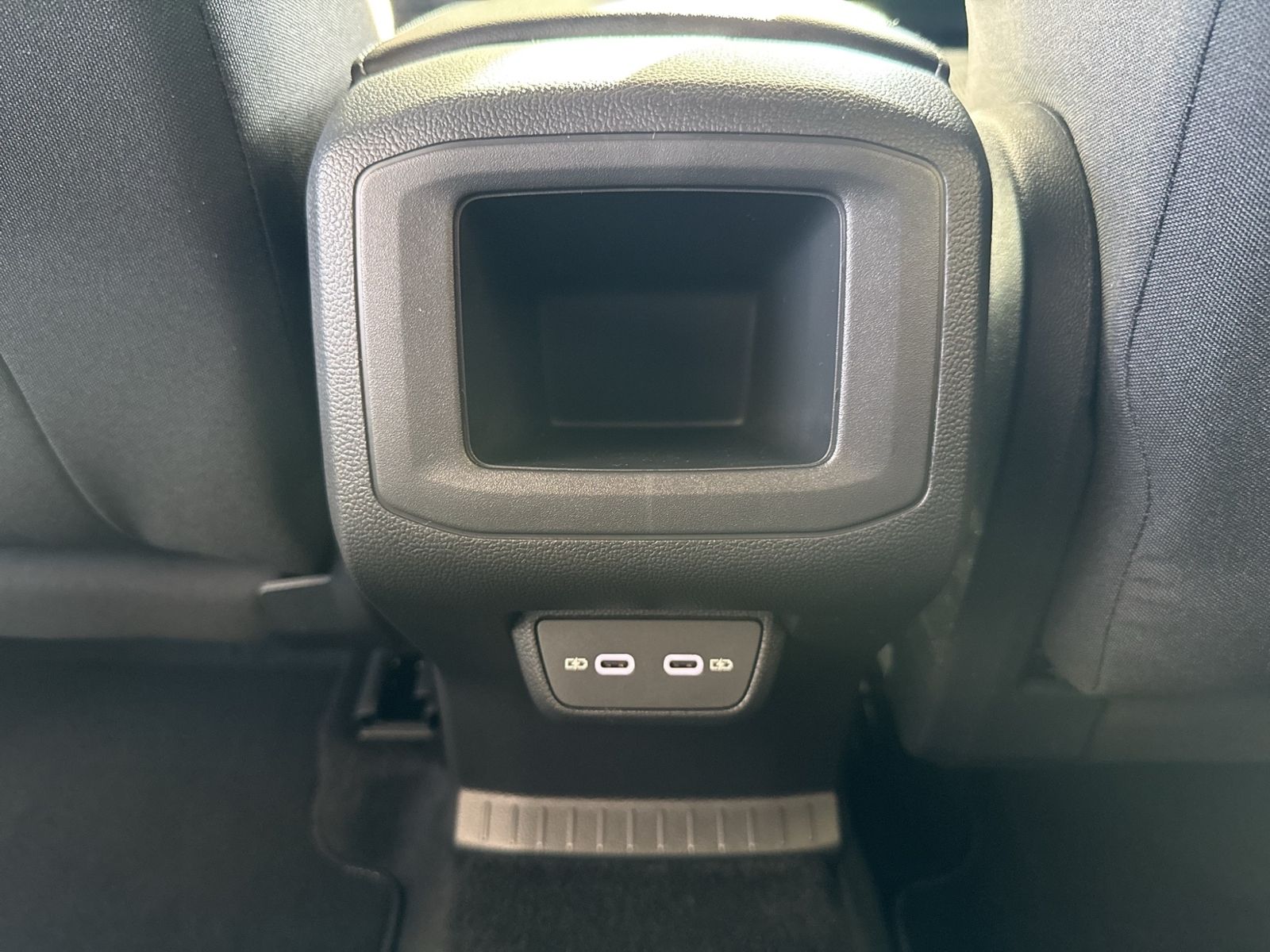 T-Cross R-Line 1.0 TSI, BlackStyle, RearView, Ma