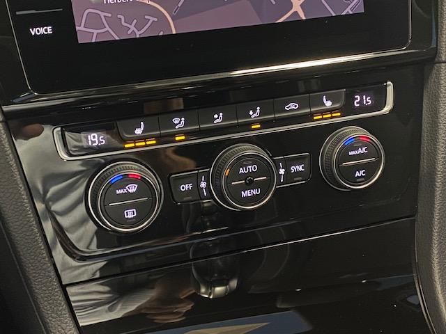 Fahrzeugabbildung Volkswagen Golf VII Variant 2.0 4Motion BMT R-Line+PANO+NAV