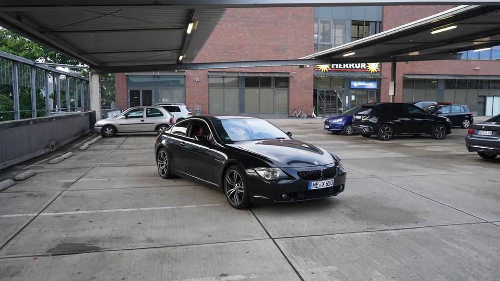 BMW 650