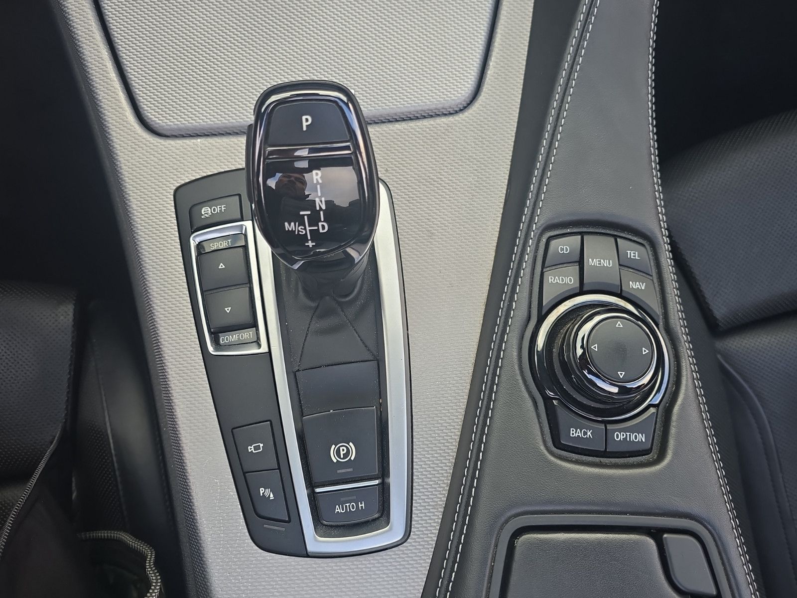 Fahrzeugabbildung BMW 650i Cabrio M-PAKETT,B&O,360,SOFT CLOSE,MASSAGE