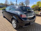 Opel Astra H GTC Cosmo - Opel Astra aus 2005 mit Diesel-Antrieb