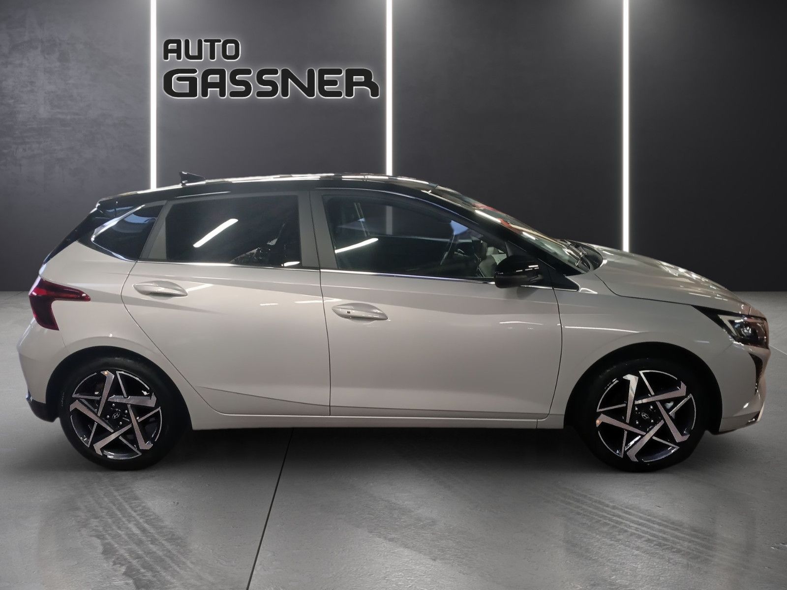 Fahrzeugabbildung Hyundai i20 90 PS Prime DCT Mj.26 Navi Dachlackierung